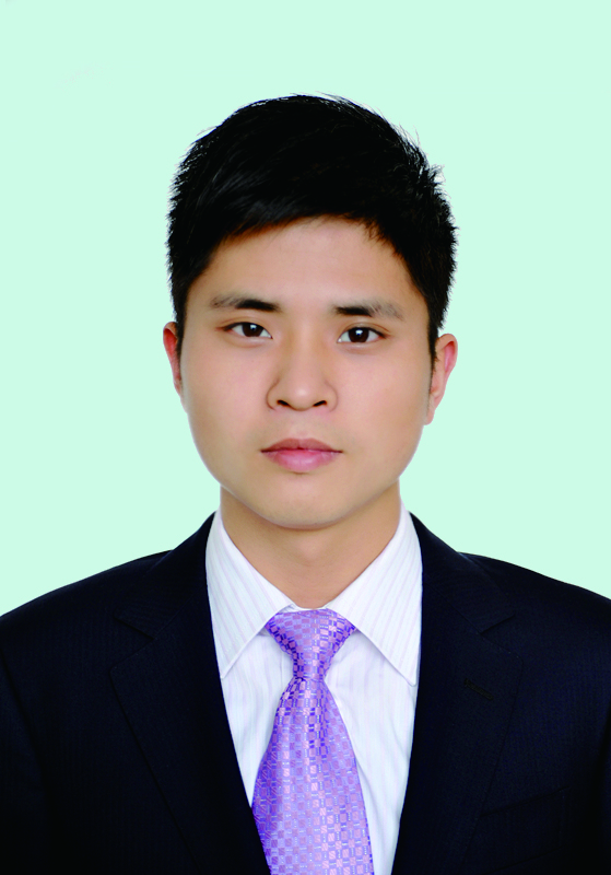 李铭